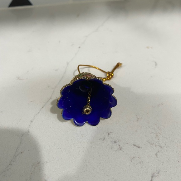 Vintage Dillards CLOISONNE Enameled Bell Ornament Christmas Theme Holiday Mistle - Picture 3 of 3